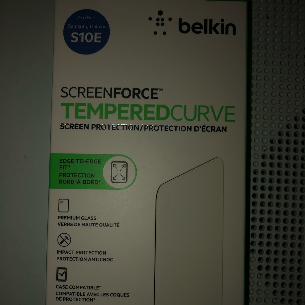 Samsung S10E Belkin tempered screen protector